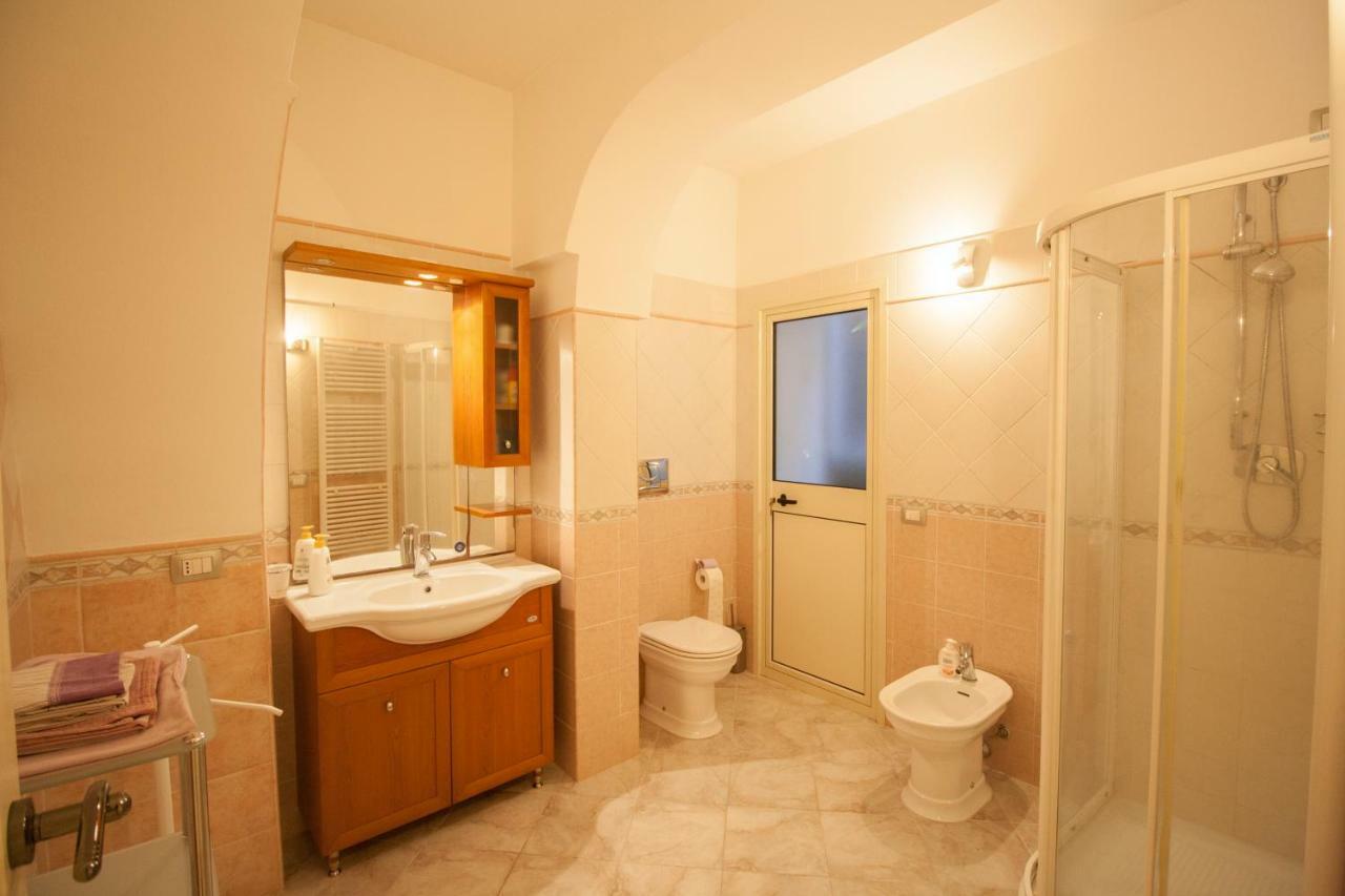 Lanterna Bianca Villa Cagliari Bagian luar foto