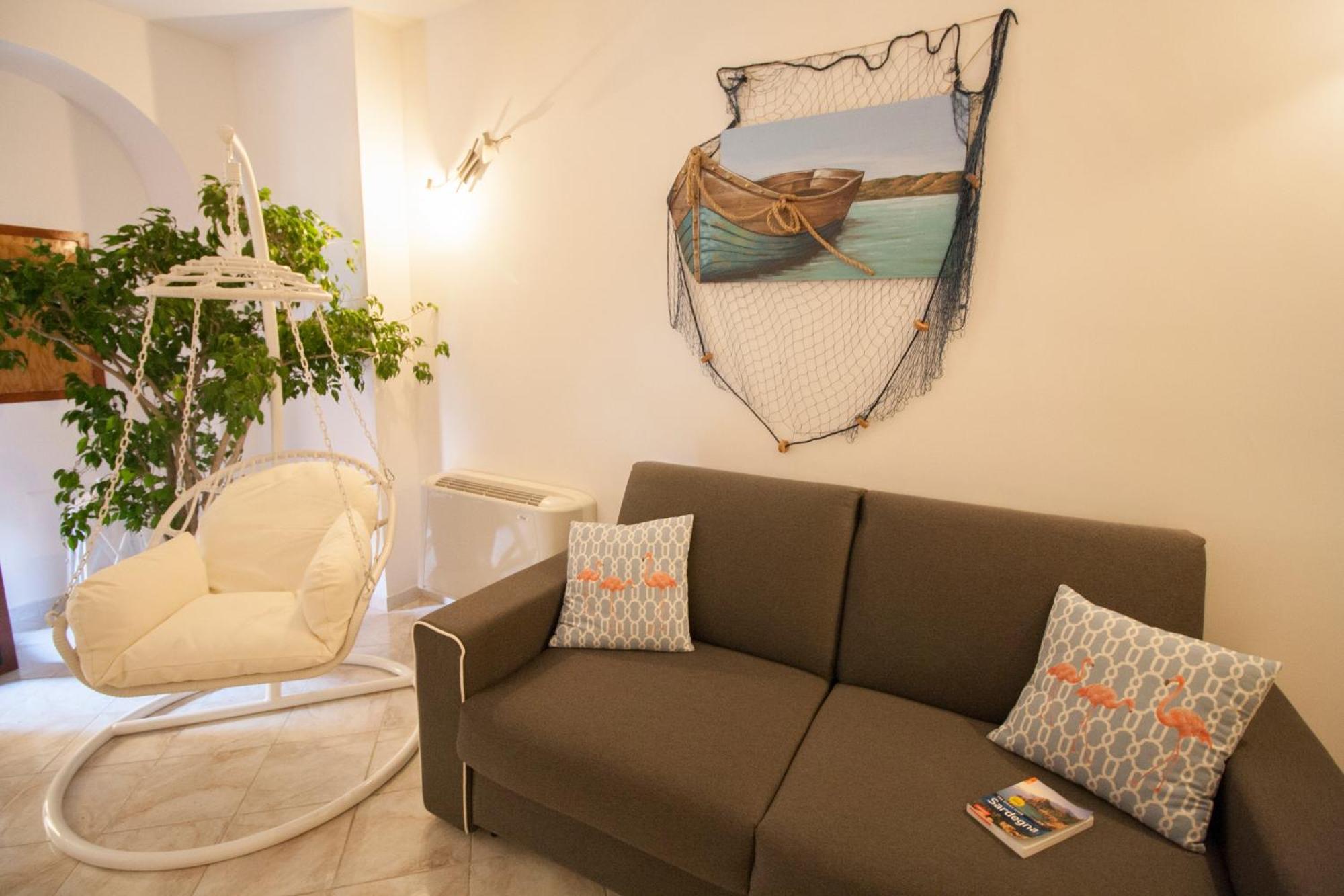 Lanterna Bianca Villa Cagliari Bagian luar foto
